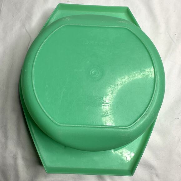 Vintage Tupperware Jade Green Grater Slicer Bowl Set 1970s – Mid Century Kitchen - Picture 4 of 10